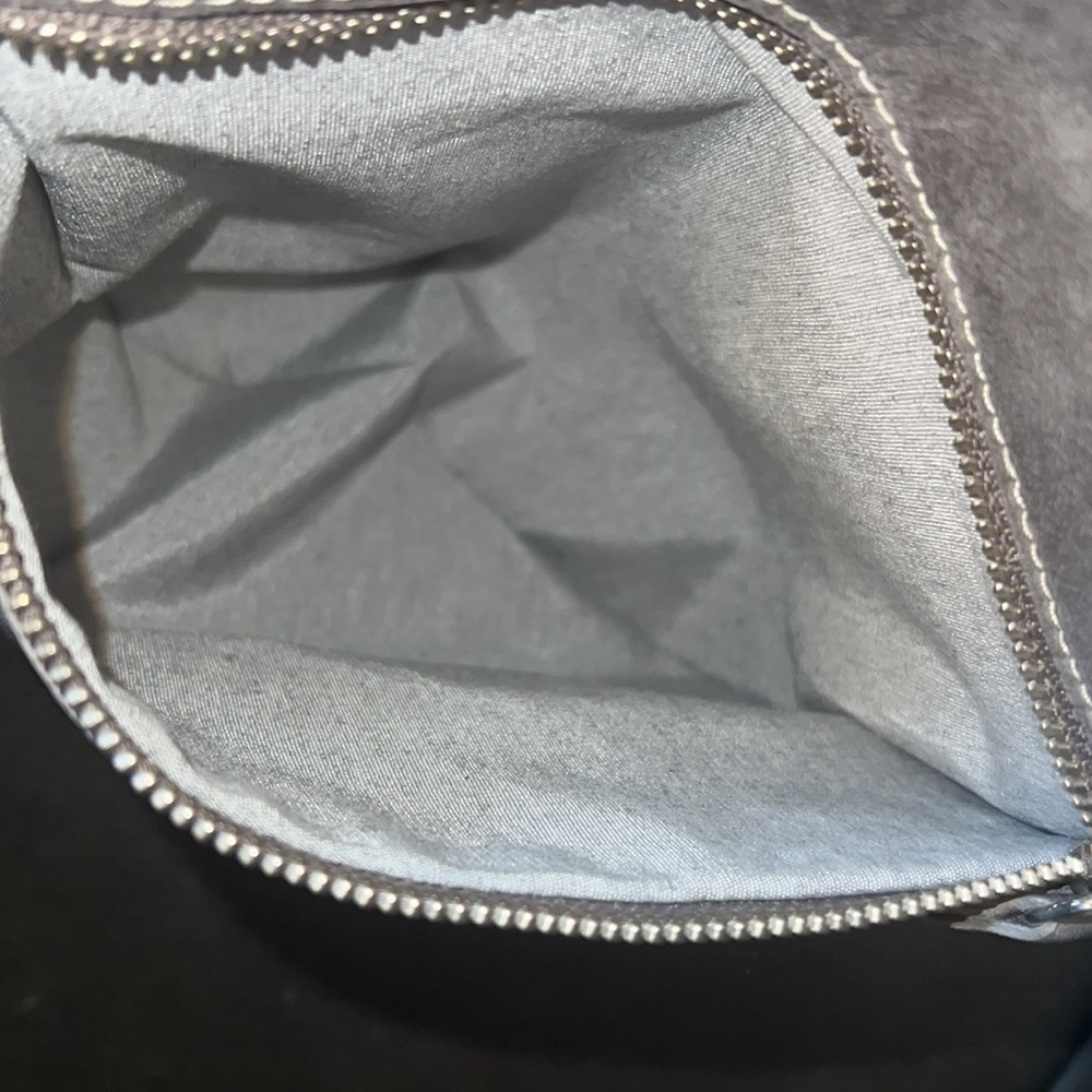 Roots Leather Charcoal Canadian Villager Tribe Crossbody Bag - Picture 11 of 16